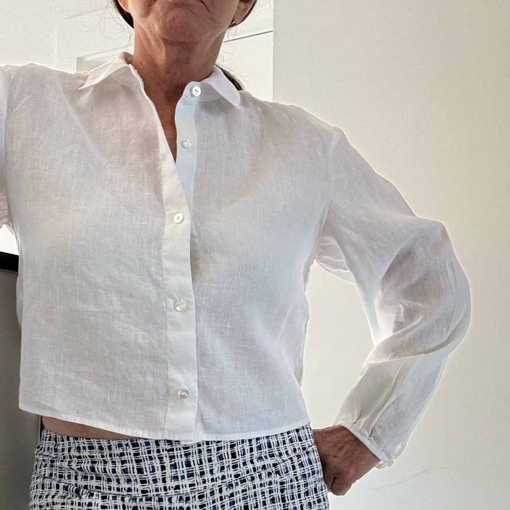 Theory White  Crop Shirt